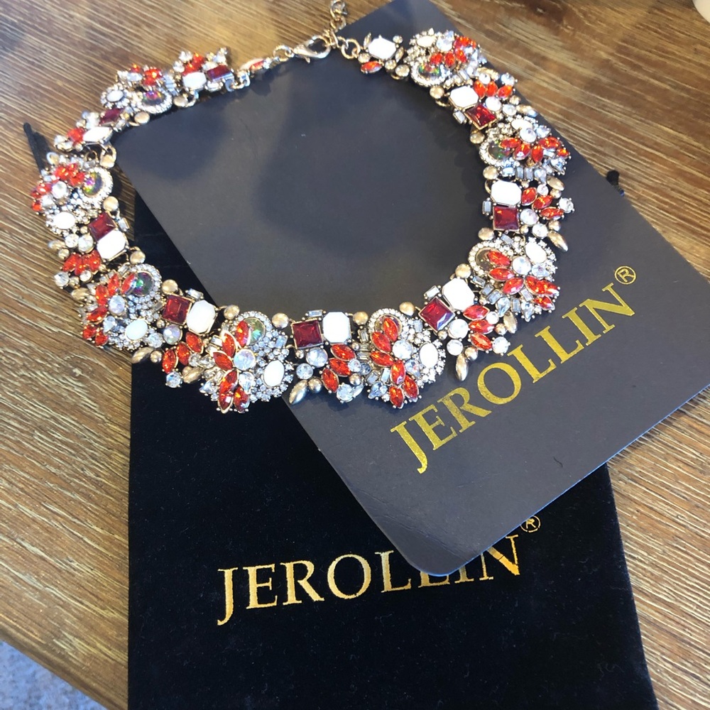 Women necklace